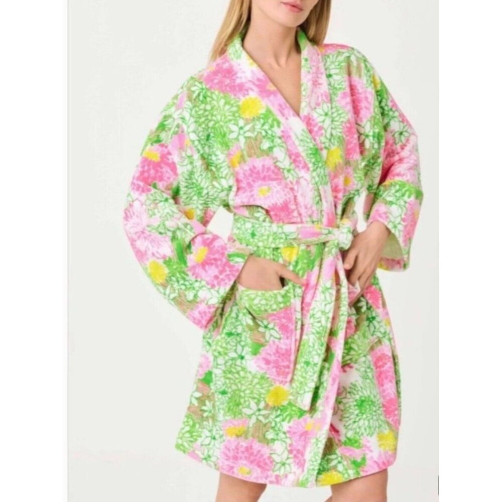 Lilly Pulitzer Luxe Terry Robe Resort White Mum Patch OS NWOT